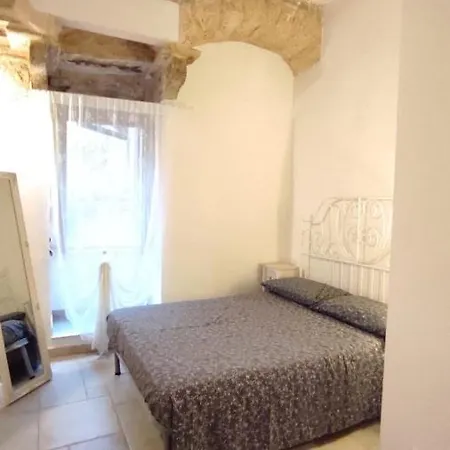 Santa Rita 3*